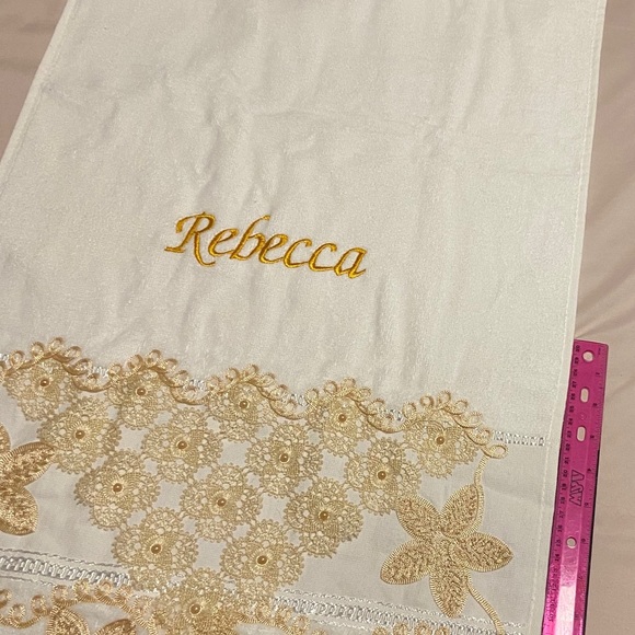 “Rebecca” towel  from Turkey - Picture 3 of 6